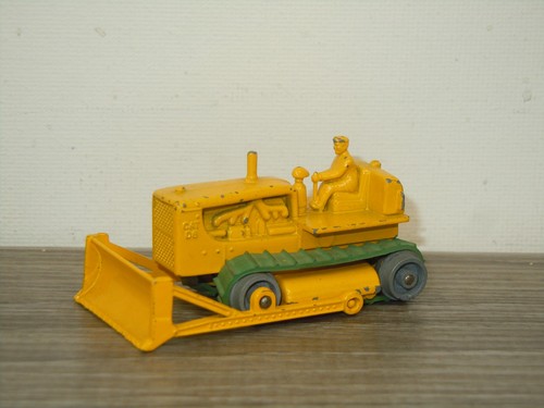 Caterpillar bulldozer - bulldozer,