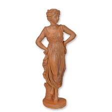 Rostige Gusseisen Figur Frau