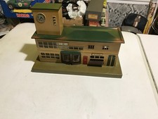 Märklin Blechbahnhof aus den 50-60er Jahren Spur 0/00 ? mit Turm Uhr Aufgedruckt