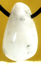 SCHNEEQUARZ  Trommelstein