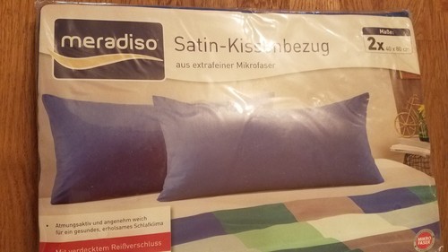 Kissen aus satin - aus,