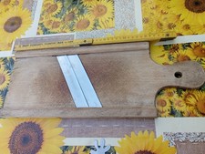 Gemüsehobel Krauthobel Holz Reibe Deko Hobel Kartoffelreibe + Stampfer
