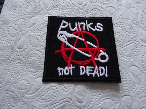 Punks not dead aufnäher - not,