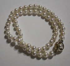 Akoja-Perlkette 43 cm lang - Perlen 7 mm Ø - 585 Gold Verschluss 13 mm Ø  (P20)