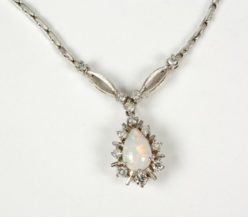 Elegantes collier mit - collier,