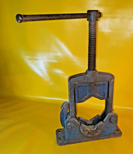 PLONIER Rohrschraubstock