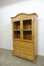 Louis Philippe Vitrine um 1860