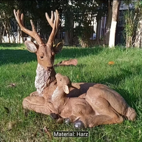 Charmante hirschstatue mit - hirschstatue,