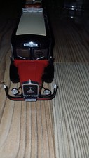 Mercedes 0 10000 Reisebus Modell rot/schwarz 1:43