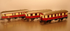 Märklin HO: 43151 und 2 x 43136 Einheits-Nebenbahnwagen *Nördlingen - Göppingen*