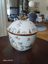 Sehr schöne Deckelvase