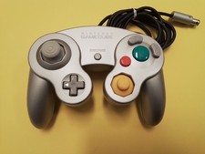Nintendo GAMECUBE CONTROLLER
