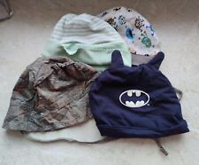 4 Mützen Junge 62 Batmen Wendemütze Stoffmütze Jersery Mütze Sonnenmütze