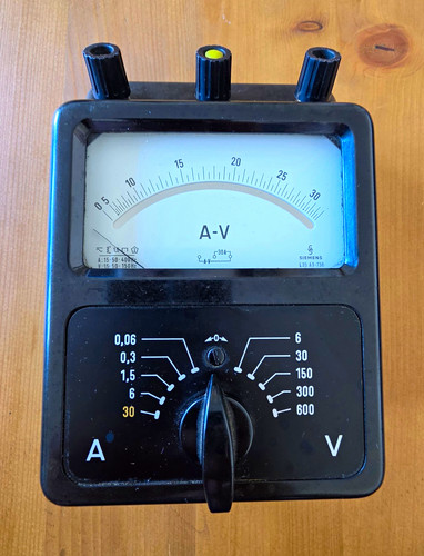 Siemens multimeter - a‑v,