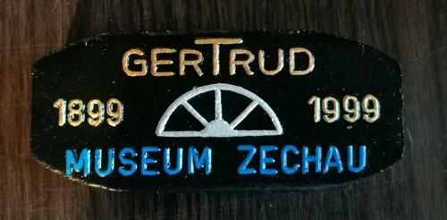 Schmuckbrikett gertrud museum - schmuckbrikett,