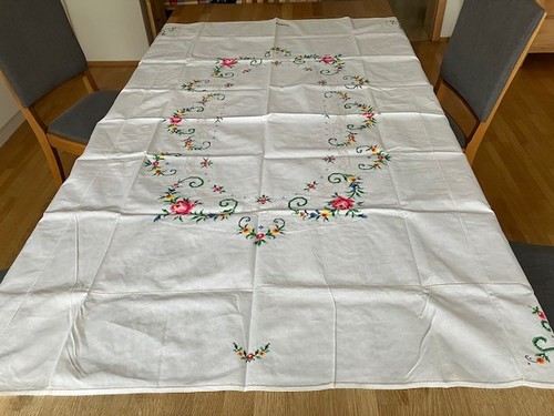 Tischdecke handgestickt 167 - tischdecke,
