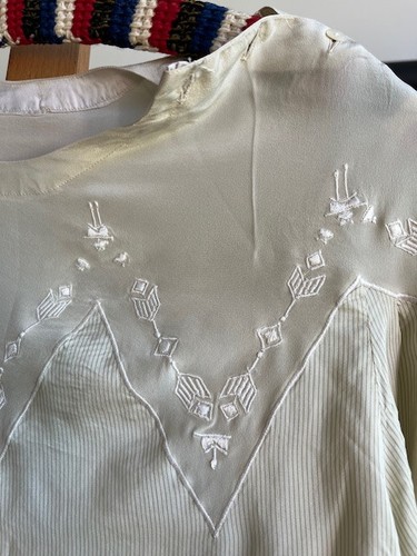 Zartes besticktes shirt bluse - besticktes,