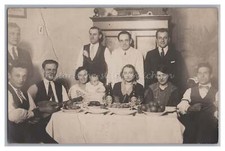 Familie bei Bier & Wurst -