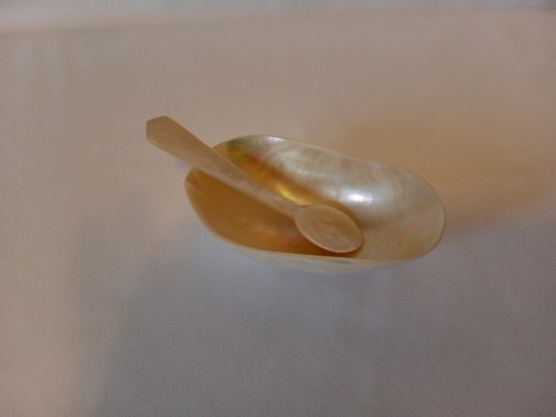 Kaviarschale aus perlmutt mit - aus,