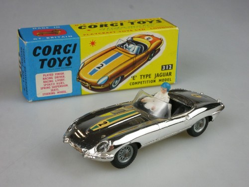 Corgi toys 312 jaguar - corgi,