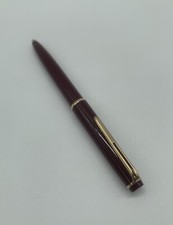 Montblanc Classic 38 Kugelschreiber bordeaux rot Gold Clipmechanik Meisterstück