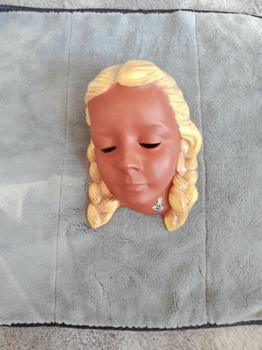 Wandmaske frauenkopf porzellan - wandmaske,