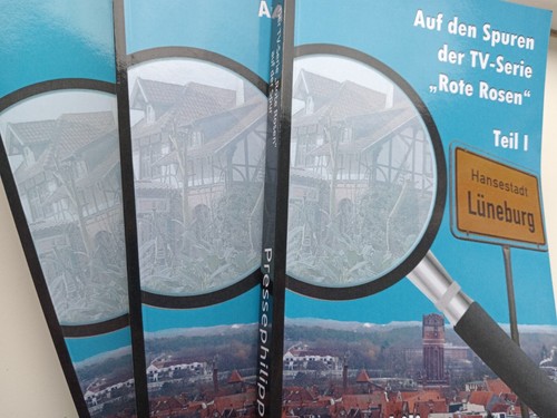 Buch der serie rote - buch, tv-serie