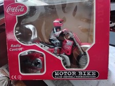 Ferngesteuertes Motorrad   von  Coca-Cola  Abzugeben 