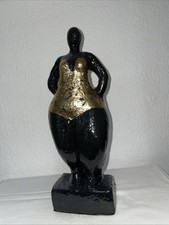 Deko Figur / Skulptur / Statur ( Eine schöne dicke Dame ) Goldplatte verziert