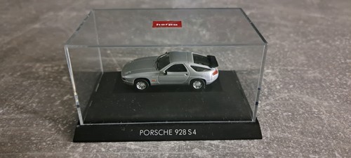 B32 herpa vitrine porsche - 1:87,