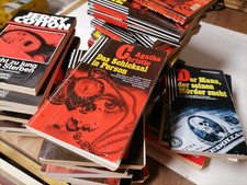 Sammlung von ca. 49 Krimis.TB