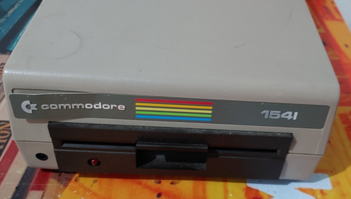 Commodore diskettenlaufwerk - commodore,