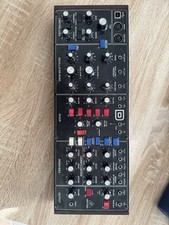 Behringer Model D, Inklusive