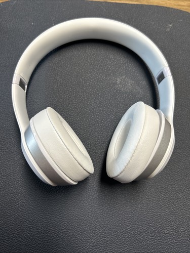 Beats solo over ear - over,