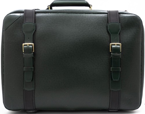 Louis vuitton taiga satellite - louis,