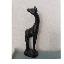 Schwarze Giraffenfigur aus