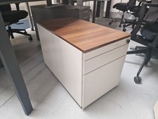 Steelcase - Rollcontainer mit Hängeregisterfach - Weiß / Nußbaum - M980