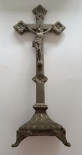 Altes Antikes Standkreuz Tischkreuz-Kruzifix aus Metall Massiv von ca. 1900
