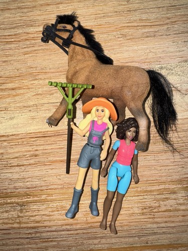 Großes barbie set - Ü-ei,