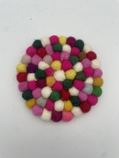 Untersetzer rund, Filzkugeln, Durchmesser ca 12 cm