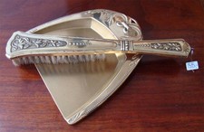 31❚ antike Tischkehrgarnitur