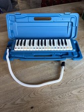 Hohner Melodica Student 32 in Blau mit Mundstück Und Koffer
