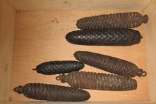 6 alte Uhrengewichte