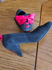 Pumps Wildleder, rote Schleife, Gr. 38