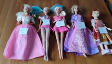 Puppensammlung, Puppen aus