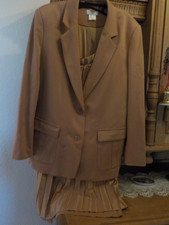 Kostüm von Delmod Gr. 44 in Gold