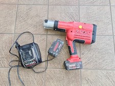 RIDGID RP 330  Pressmaschine  Presszange Presswerkzeug 2 mal Akku 