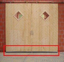 1m STALLTOR-Streifenbürste