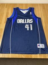 Dirk Nowitzki #41 Champion