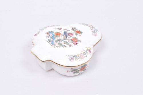 Wedgwood kutani crane dose - wedgwood,